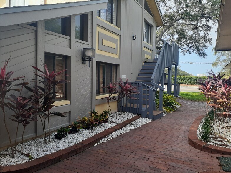 1433 S Fort Harrison Ave, Clearwater, FL à louer - Photo de l’immeuble – Image 3 sur 23