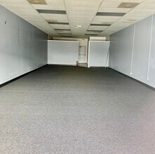 2215 Fayetteville Rd, Van Buren, AR à louer Photo intérieure– Image 2 sur 2