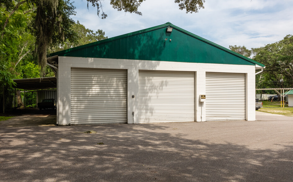 6620 N Orange Blossom Trail, Orlando, FL à louer - Photo de l’immeuble – Image 3 sur 10