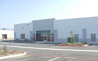 Plus de détails pour 956 W 10th St, Azusa, CA - Industriel/Logistique à louer