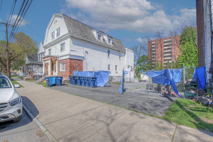 73 Welles St S, Wilkes-Barre, PA à vendre - Photo de l’immeuble – Image 3 sur 34