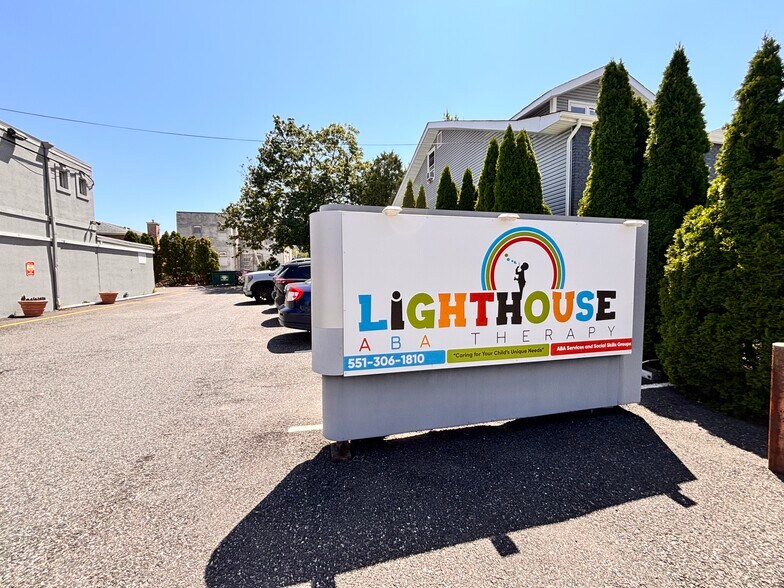 742 Bergen Blvd, Ridgefield, NJ à louer - Photo de l’immeuble – Image 3 sur 28