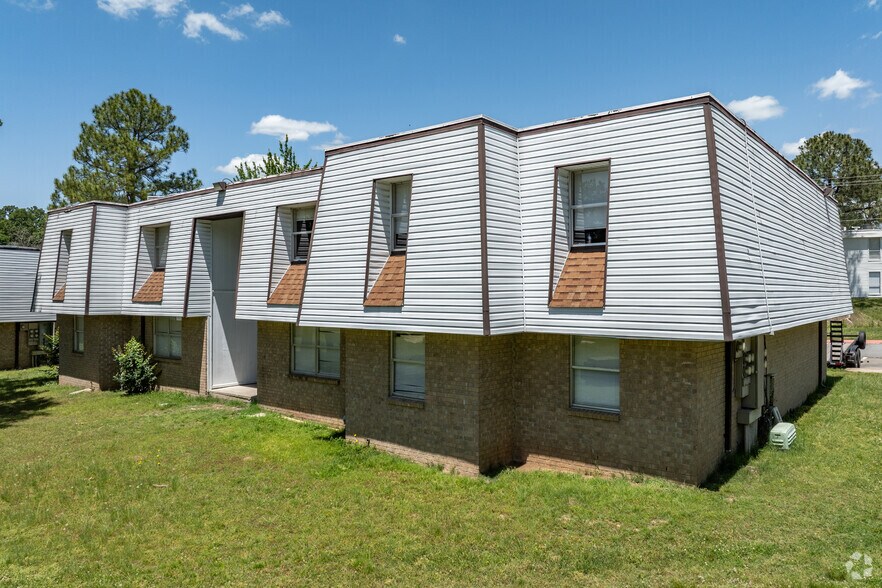 5000 Summertree Dr, North Little Rock, AR à vendre - Photo principale – Image 1 sur 22