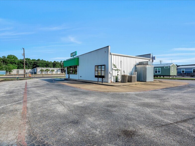 3415 South St, Nacogdoches, TX à vendre - Photo de l’immeuble – Image 3 sur 27
