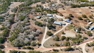 Plus de détails pour 165 Mari B Dr E, Center Point, TX - Local d’activités à vendre