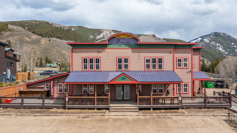 228 Elcho Ave, Crested Butte, CO à vendre - Photo de l’immeuble – Image 1 sur 37