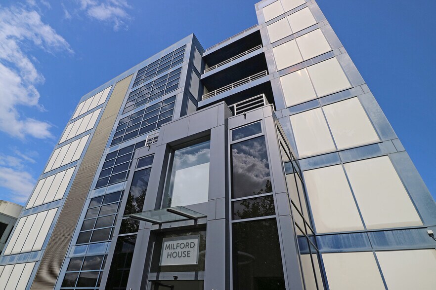 1 Milford St, Swindon à louer - Photo de l’immeuble – Image 2 sur 7