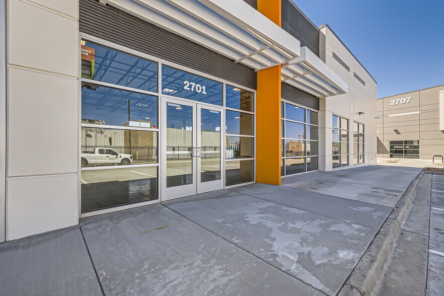 2701 S Santa Fe Dr, Englewood, CO à vendre - Photo de l’immeuble – Image 2 sur 4