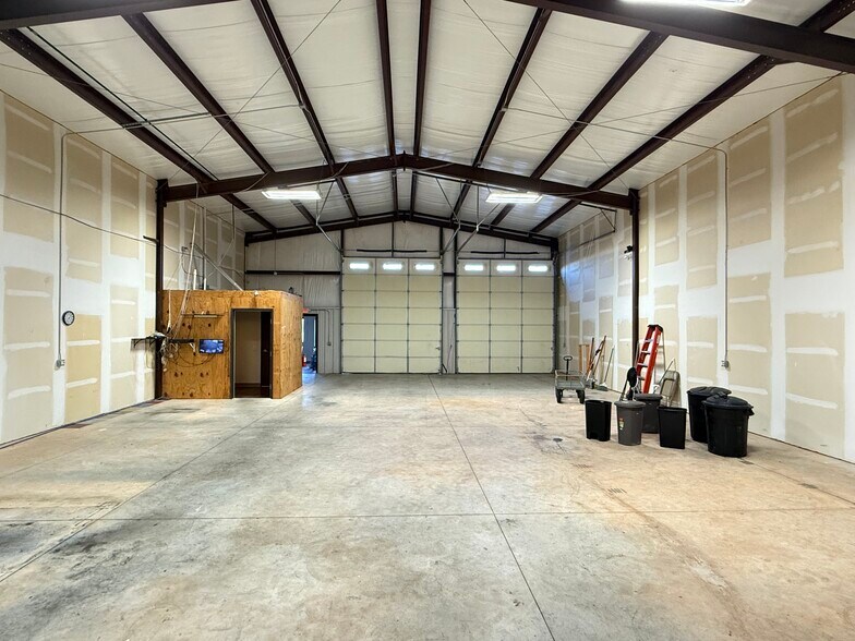 7921 Northside Dr, Oklahoma City, OK à louer - Photo de l’immeuble – Image 3 sur 4