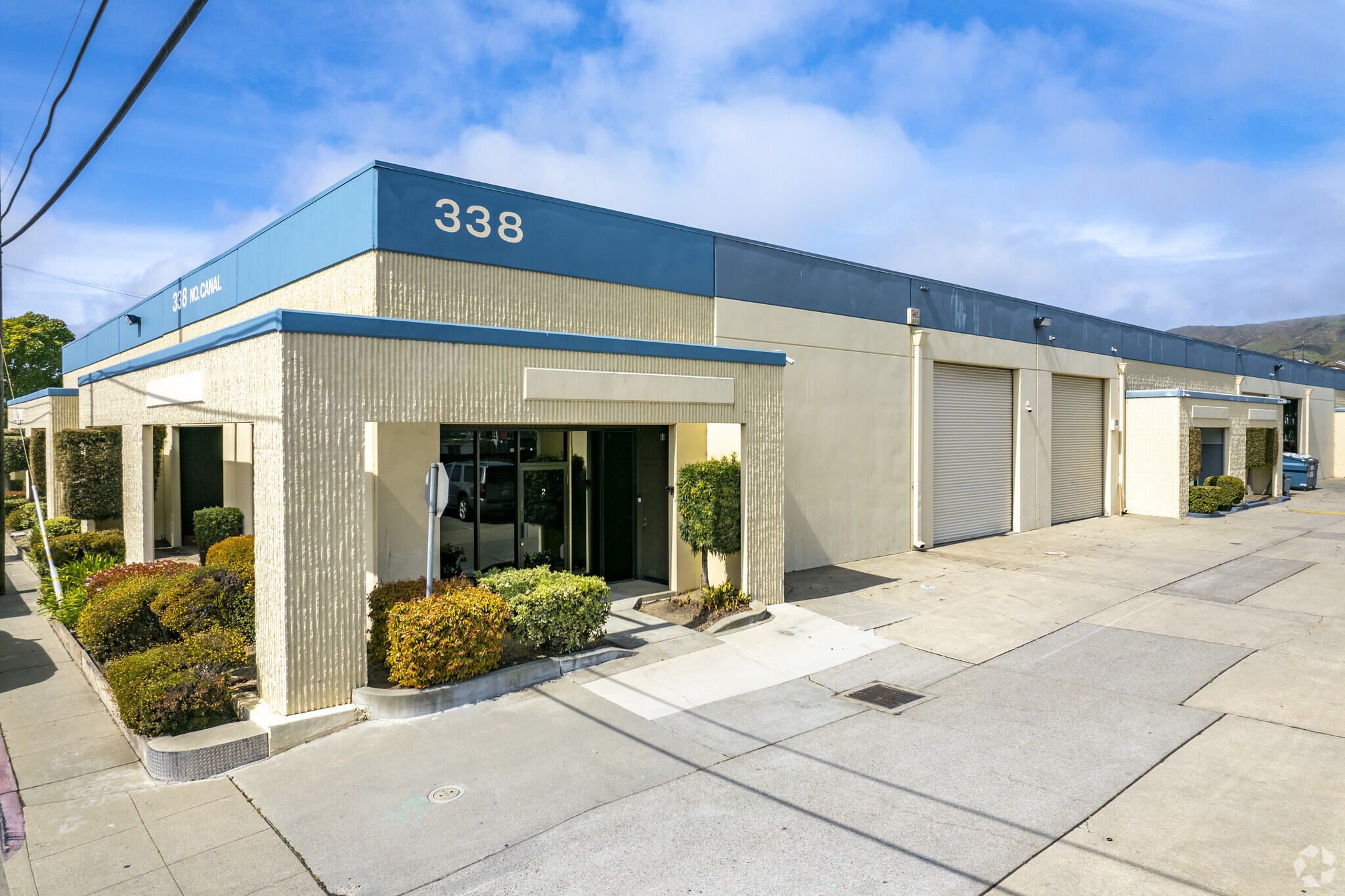 338 N Canal St, South San Francisco, CA à louer Photo principale– Image 1 sur 6