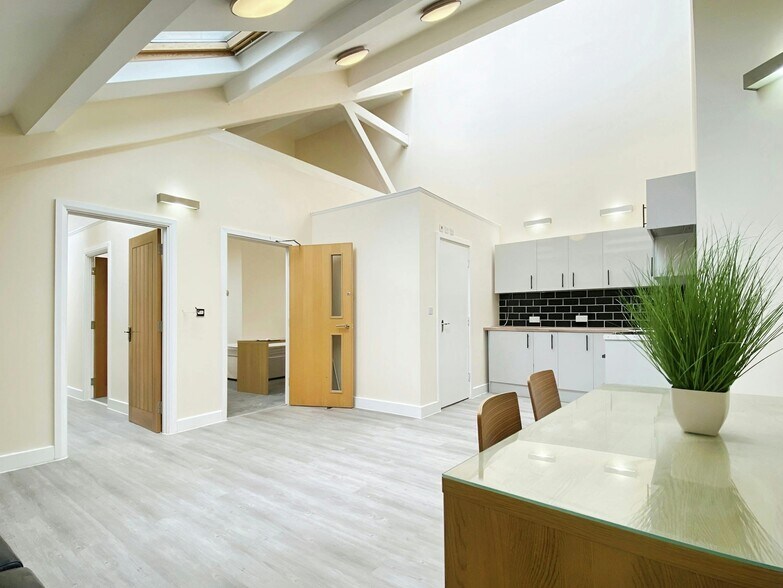 18 Oxford Rd, Reading à vendre - Photo de l’immeuble – Image 1 sur 11