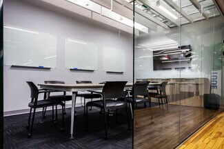 Plus de détails pour 30-30 47th Ave, Long Island City, NY - Bureau à louer