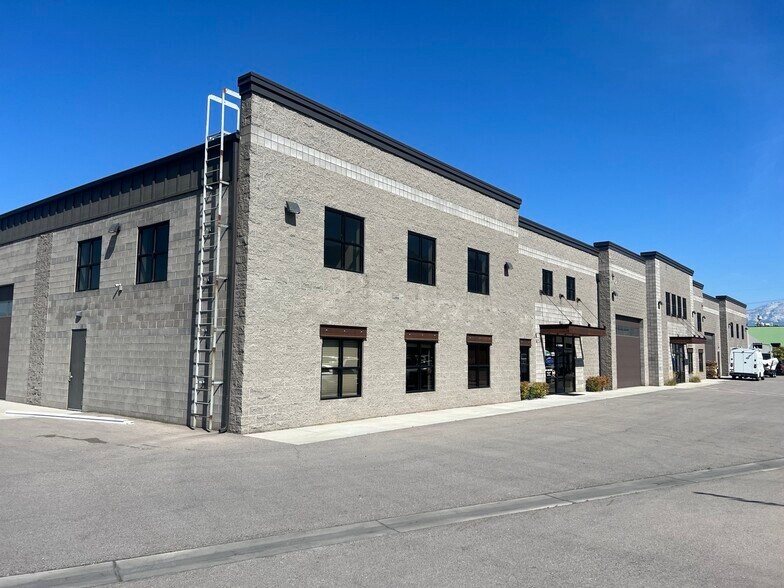 472 E 1750 N, Vineyard, UT à louer - Photo principale – Image 1 sur 7