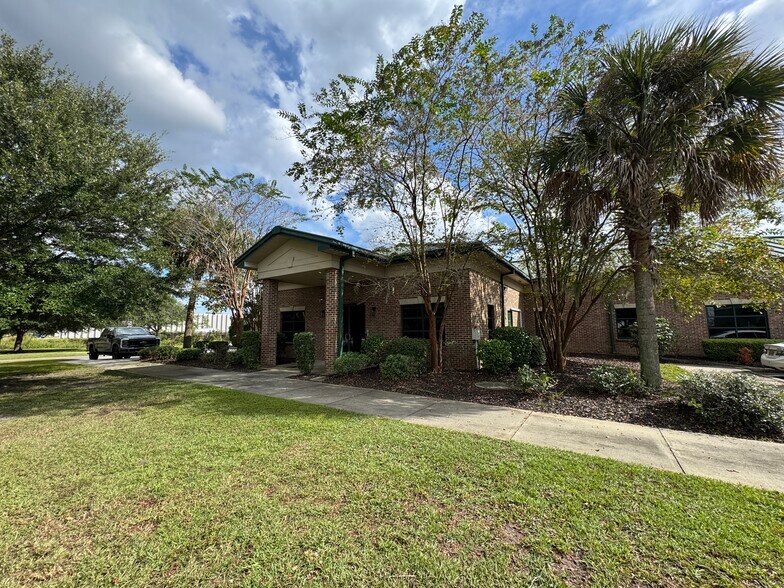 3255 Industry Dr, Charleston, SC à vendre - Photo de l’immeuble – Image 2 sur 17