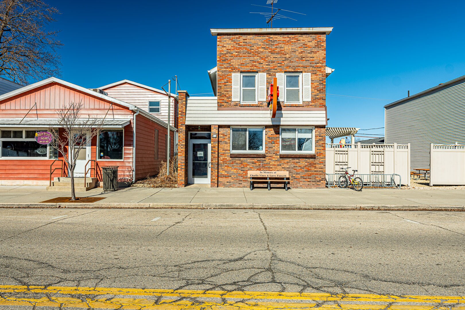 127 W Main St, Belleville, WI à vendre Photo principale– Image 1 sur 63