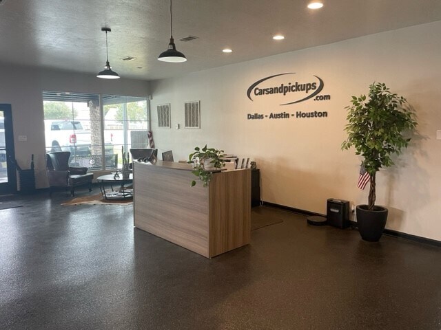 6103 Highway Blvd, Katy, TX à vendre - Photo intérieure – Image 2 sur 9