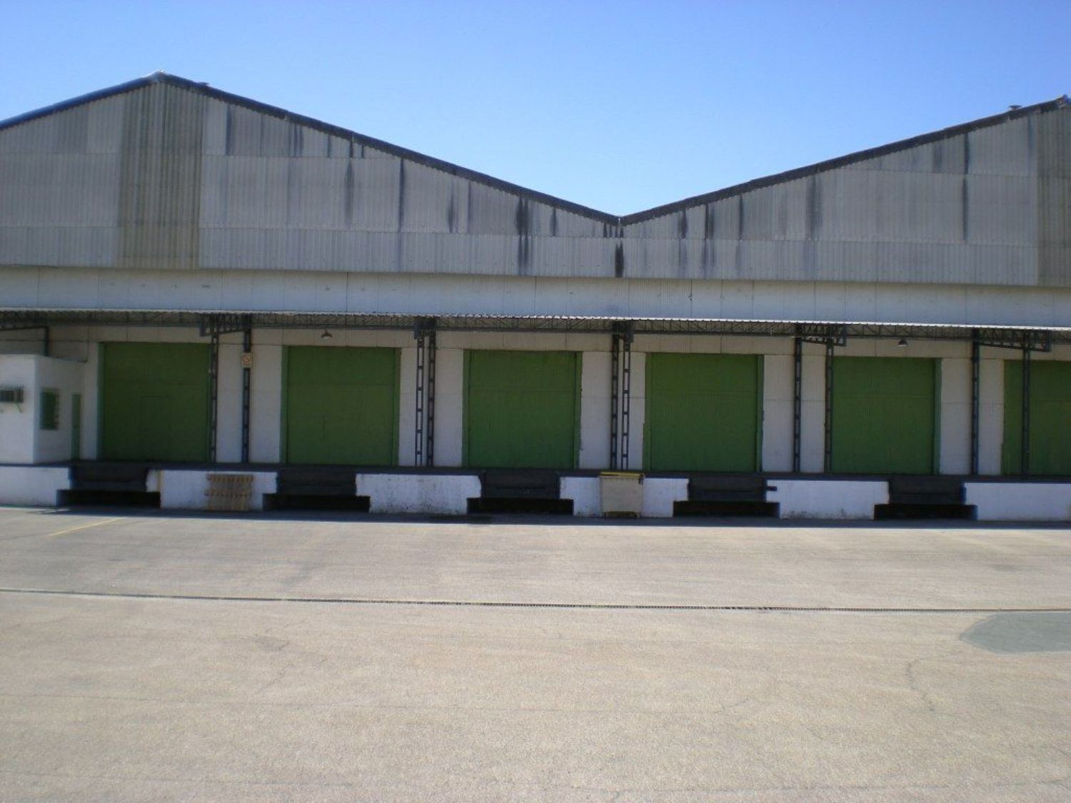 Calle la Red Veintisiete, 21, Alcalá de Guadaíra, Sevilla à louer Photo de l’immeuble– Image 1 sur 11