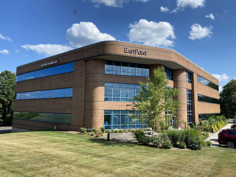 360 Tolland Tpke, Manchester, CT à louer - Photo de l’immeuble – Image 1 sur 3