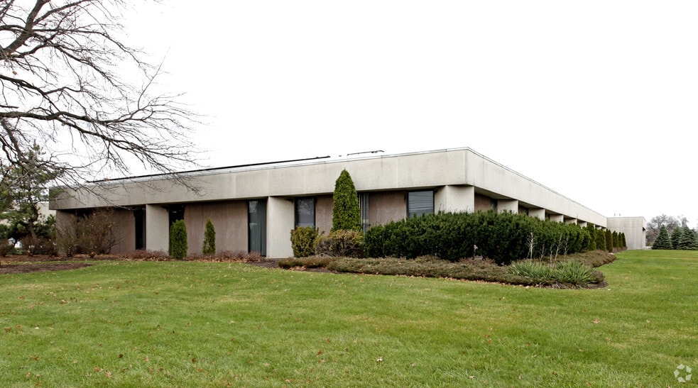 2 Kilmer Rd, Edison, NJ à louer - Photo principale – Image 1 sur 9