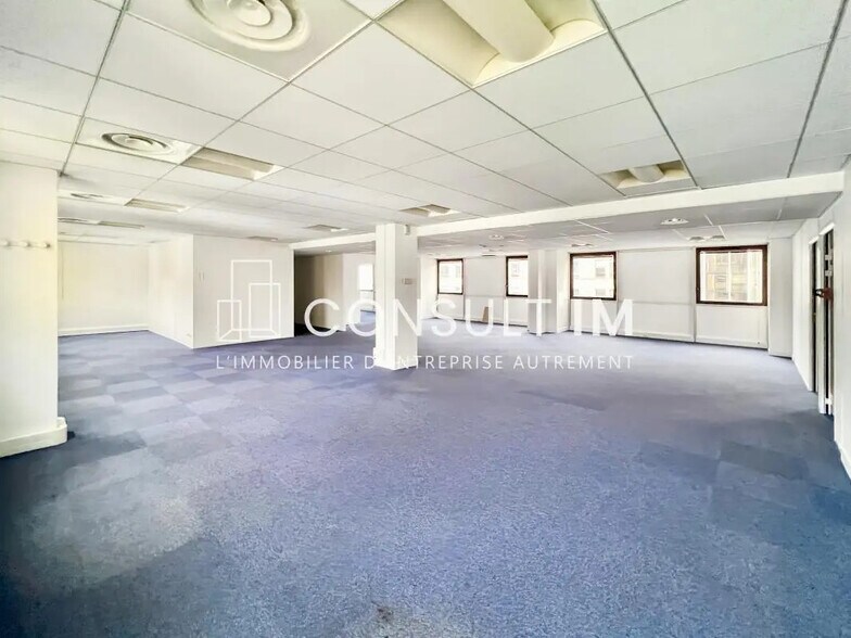 Bureau dans Boulogne-Billancourt à louer - Photo de l’immeuble – Image 2 sur 8