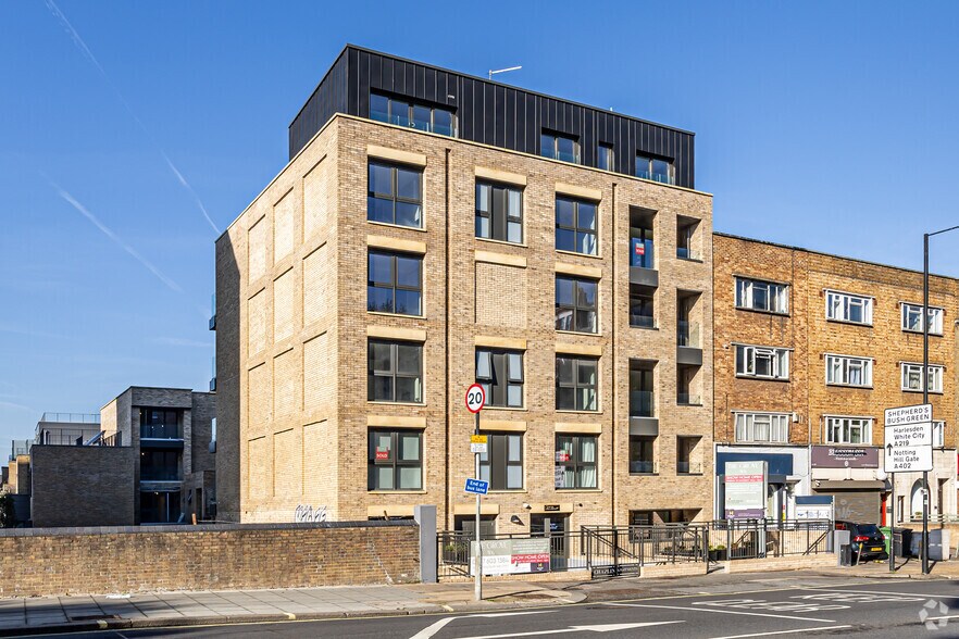 10 Shepherds Bush Rd, Londres à vendre - Photo principale – Image 1 sur 3