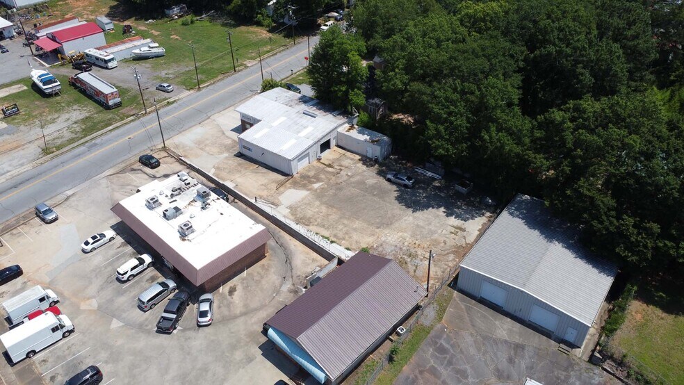 113 Sayre St, Anderson, SC à louer - Photo de l’immeuble – Image 3 sur 36