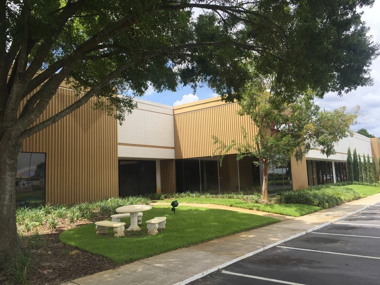 4501 Vineland Rd, Orlando, FL à louer - Photo principale – Image 1 sur 1