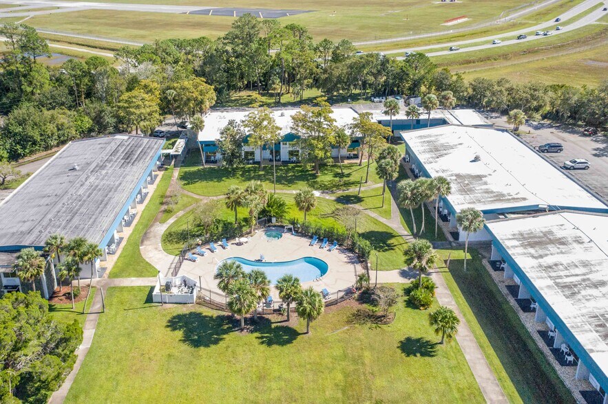 2725 W International Speedway Blvd, Daytona Beach, FL à vendre - Photo de l’immeuble – Image 3 sur 18