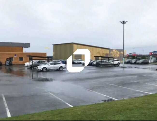 Plus de détails pour Local d'activités à louer