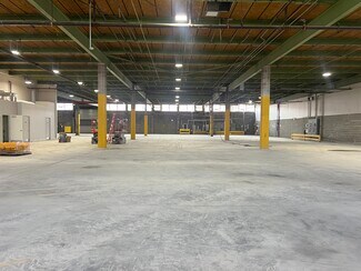 Plus de détails pour 550 Brush Ave NW, Bronx, NY - Industriel/Logistique à louer