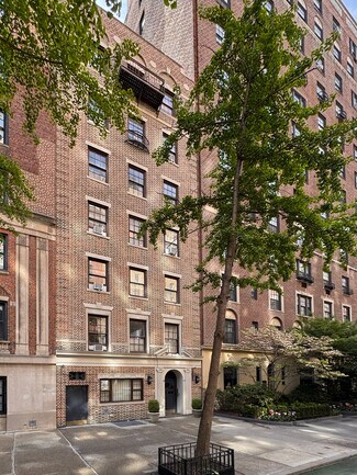 Plus de détails pour 29 Fifth Ave, New York, NY - Logement à vendre