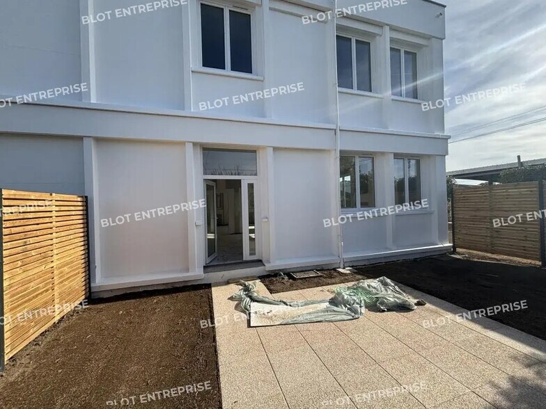 Bureau dans Lanester à vendre - Photo de l’immeuble – Image 1 sur 5