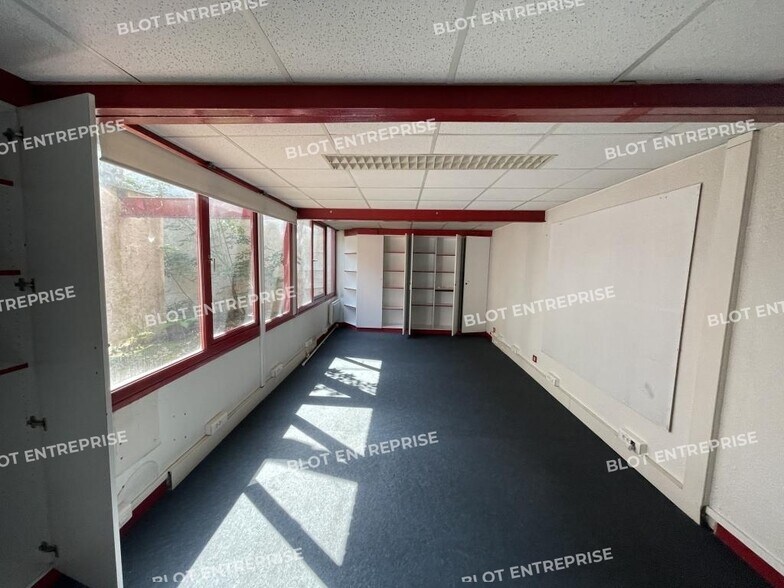 Bureau dans Rennes à vendre - Photo intérieure – Image 2 sur 11