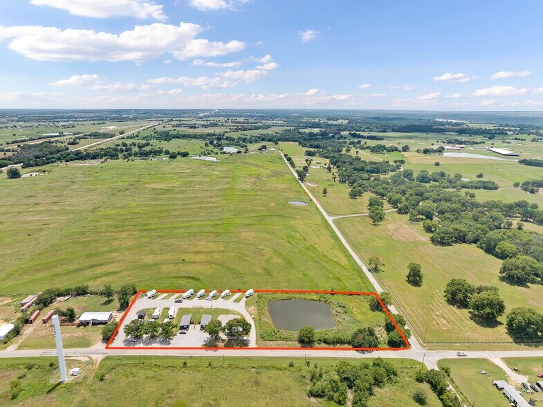 11889 Indian Trails Rd, Marietta, OK à vendre - Photo de l’immeuble – Image 3 sur 20
