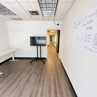 Plus de détails pour 1825 126th St, College Point, NY - Local d'activités à louer