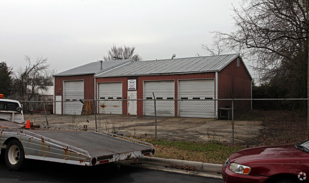 3837 Louisiana Ave, Charlotte, NC à vendre - Photo de l’immeuble – Image 3 sur 3