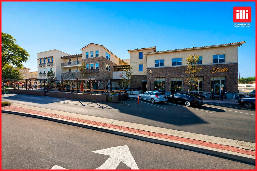 2024 Ventura Blvd, Camarillo, CA à louer - Photo principale – Image 1 sur 5