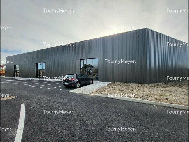 Plus de détails pour Local commercial à vendre