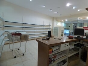 Local commercial dans Vilanova del Camí, Barcelona à louer Photo intérieure– Image 2 sur 8