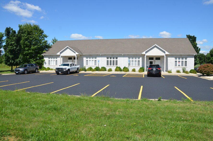 4300 Enterprise Dr, Joliet, IL à louer - Photo de l’immeuble – Image 1 sur 23