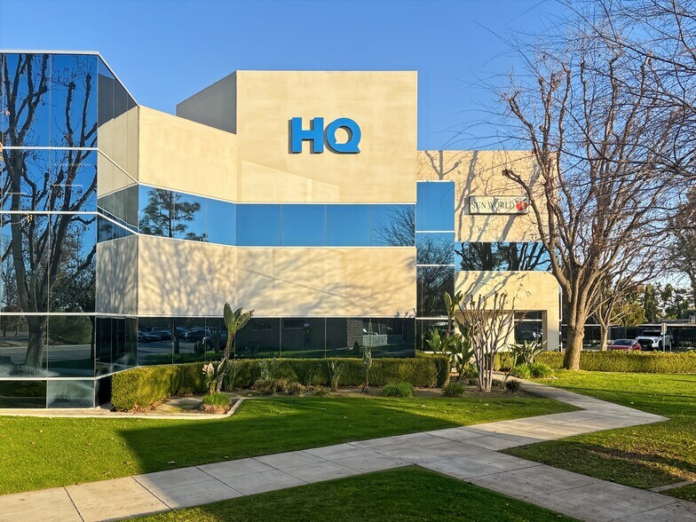 5701 Truxtun Ave, Bakersfield, CA à louer - Photo de l’immeuble – Image 3 sur 14