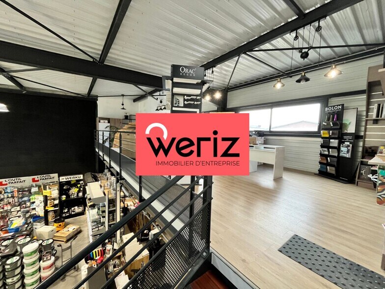 Industriel/Logistique dans Brignoles à louer - Photo de l’immeuble – Image 2 sur 4