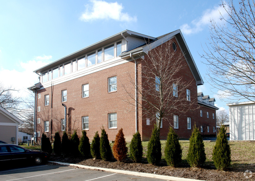 1507 Chambers Rd, Columbus, OH à louer - Photo de l’immeuble – Image 3 sur 4