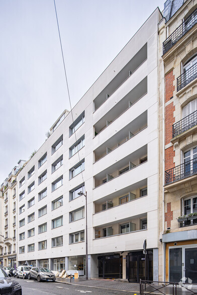 Bureaux/Local commercial dans Paris à louer - Photo de l’immeuble – Image 2 sur 3