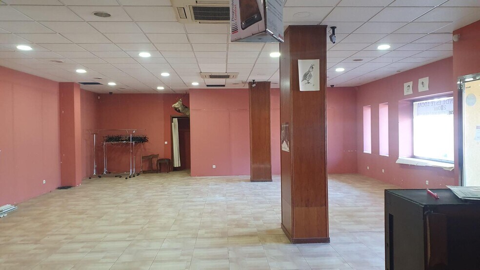 Local commercial dans Cáceres, Cáceres à vendre - Photo de l’immeuble – Image 2 sur 6