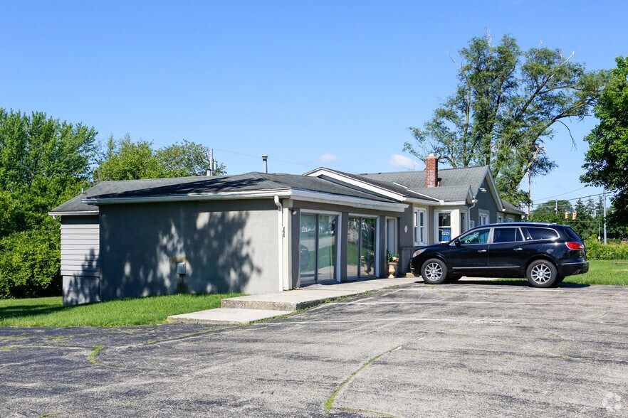 1498-1502 W Main St, Tipp City, OH à louer - Photo de l’immeuble – Image 3 sur 20