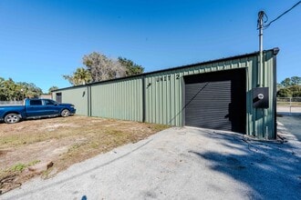 122 Louis Broer Rd, East Palatka, FL à louer Photo de l’immeuble– Image 2 sur 9