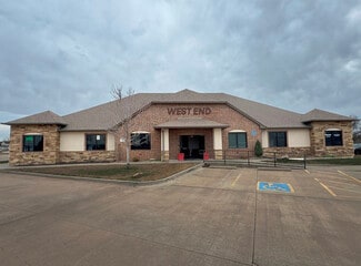 Plus de détails pour 10932 NW Expressway, Yukon, OK - Bureau à vendre