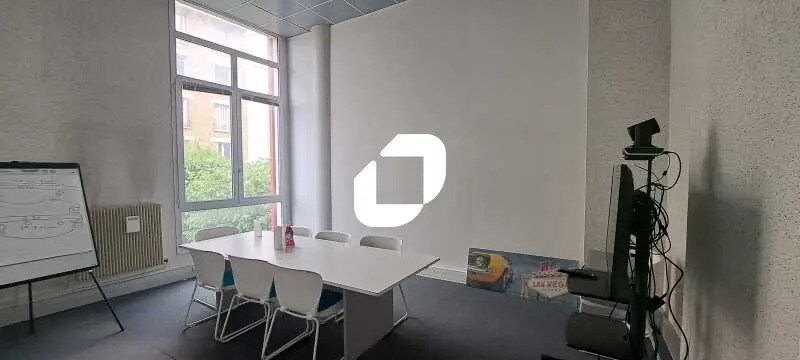 Bureau dans Montreuil à louer - Photo de l’immeuble – Image 2 sur 12