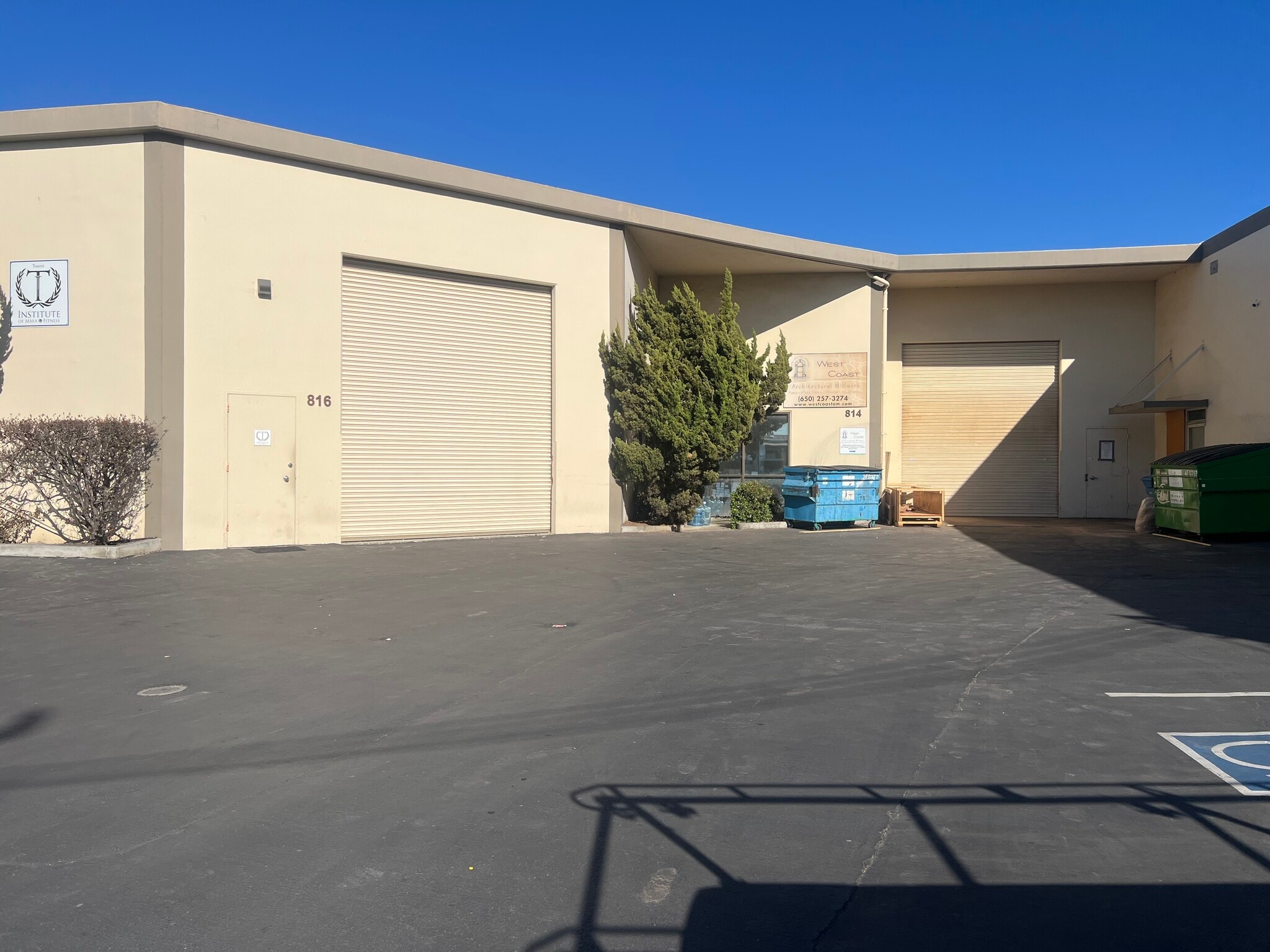 800-816 Warrington Ave, Redwood City, CA à louer Photo de l’immeuble– Image 1 sur 5